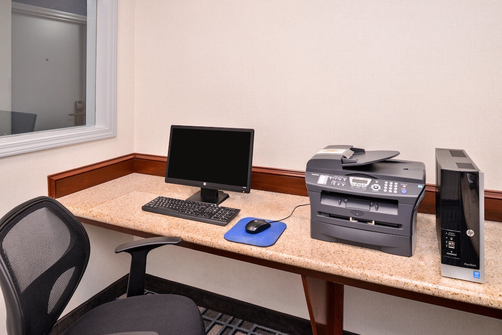 Holiday Inn Express Clanton by IHG - photo 26