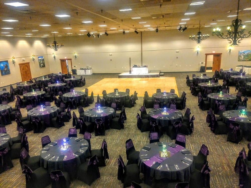 Sagebrush Inn & Suites - photo 111