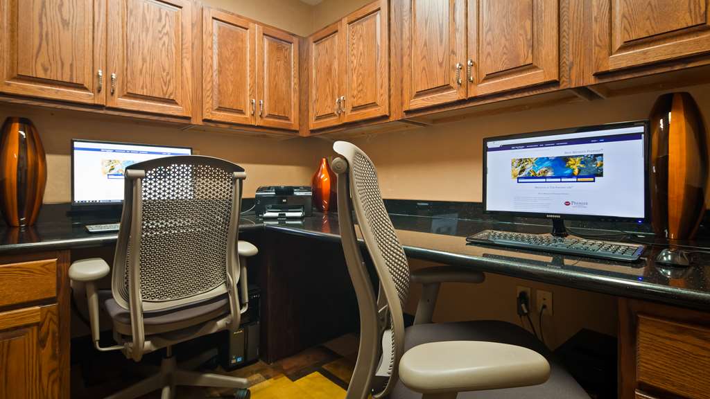 Best Western Plus KC Speedway Inn & Suites - photo 14