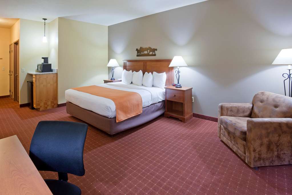 AmericInn by Wyndham Fargo Medical Center - photo 23