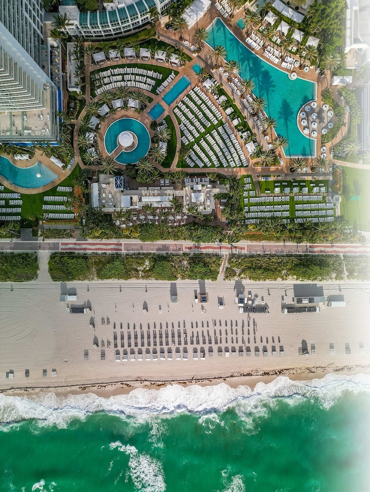 Fontainebleau Miami Beach Private Luxury Suites - photo 454