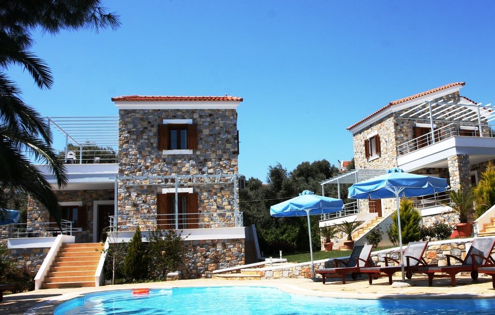 Sellados Villas — 4-Star Luxury Hotel in Plomari, Greece