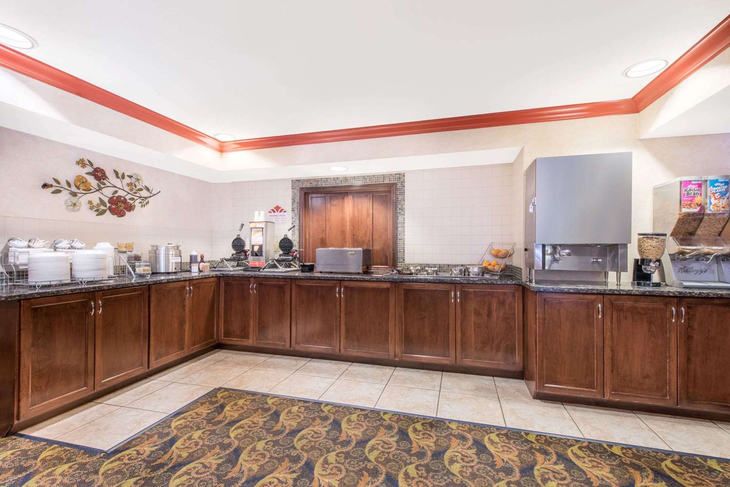 Lancaster Suites - photo 14