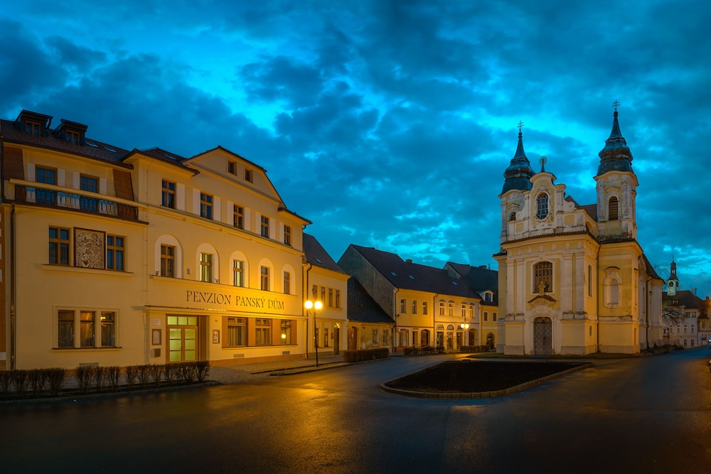 Penzion Panský dům — 4-Star Luxury Hotel in Rozmital Pod Tremsinem, Czech Republic