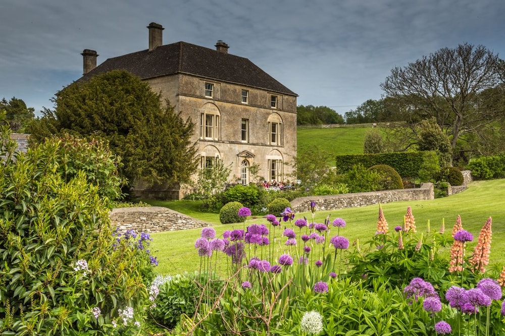 Aylworth Manor — 4-Star Luxury Hotel in Cheltenham, United Kingdom