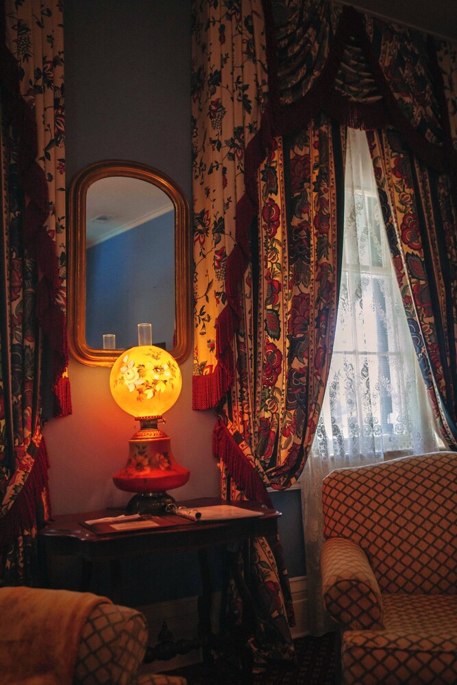 Anchuca Historic Mansion & Inn - photo 34