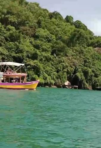 Barco Sorriso Paraty — Paraty