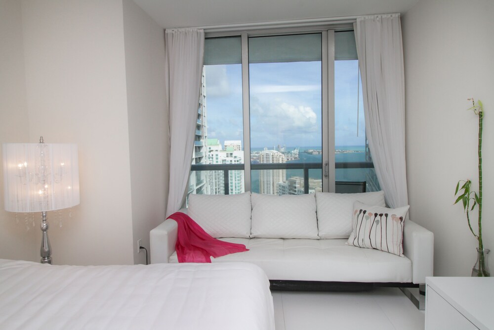 Private Residences at ICON Twr3 by JOS17 - photo 20