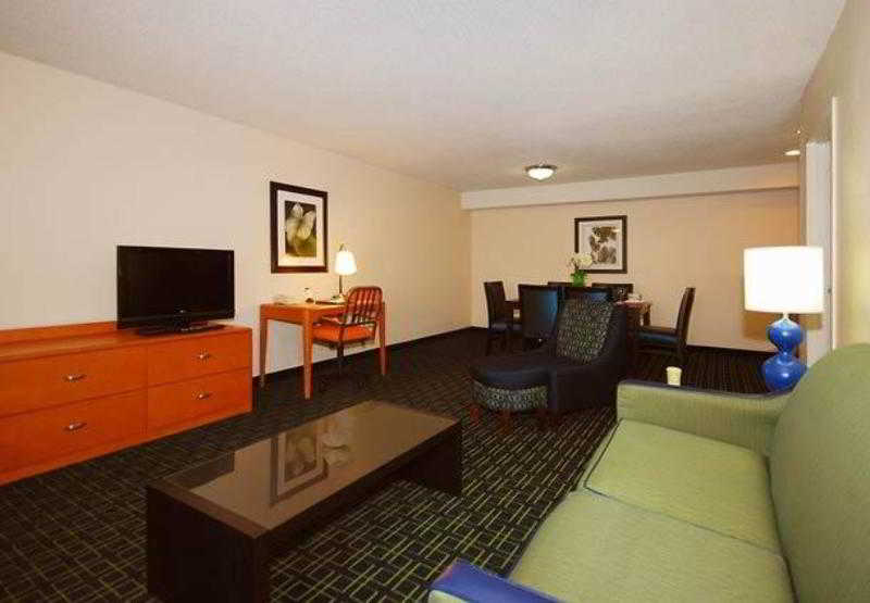 Fairfield Inn - photo 17