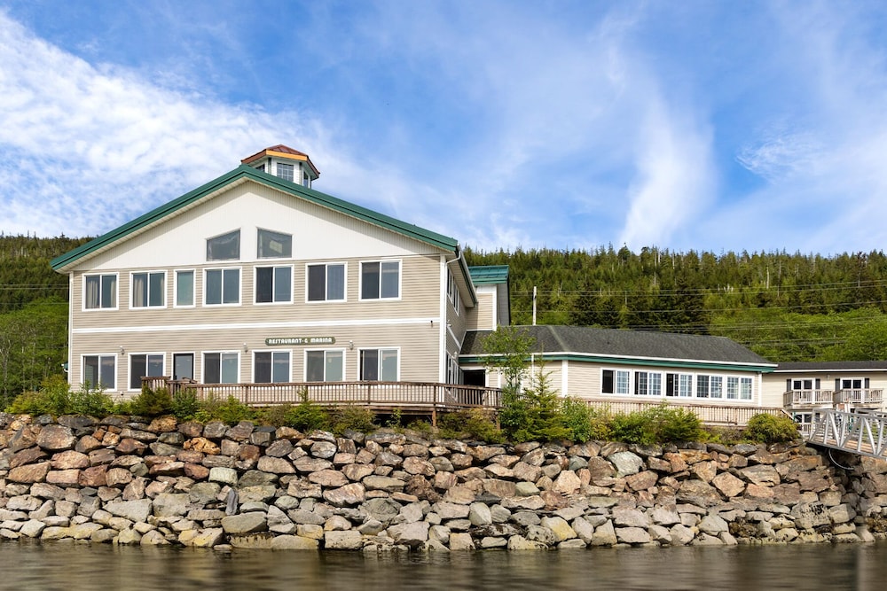 The Ketch Inn and Marina - photo 40