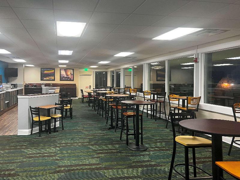 Days Inn by Wyndham Muskegon - photo 92