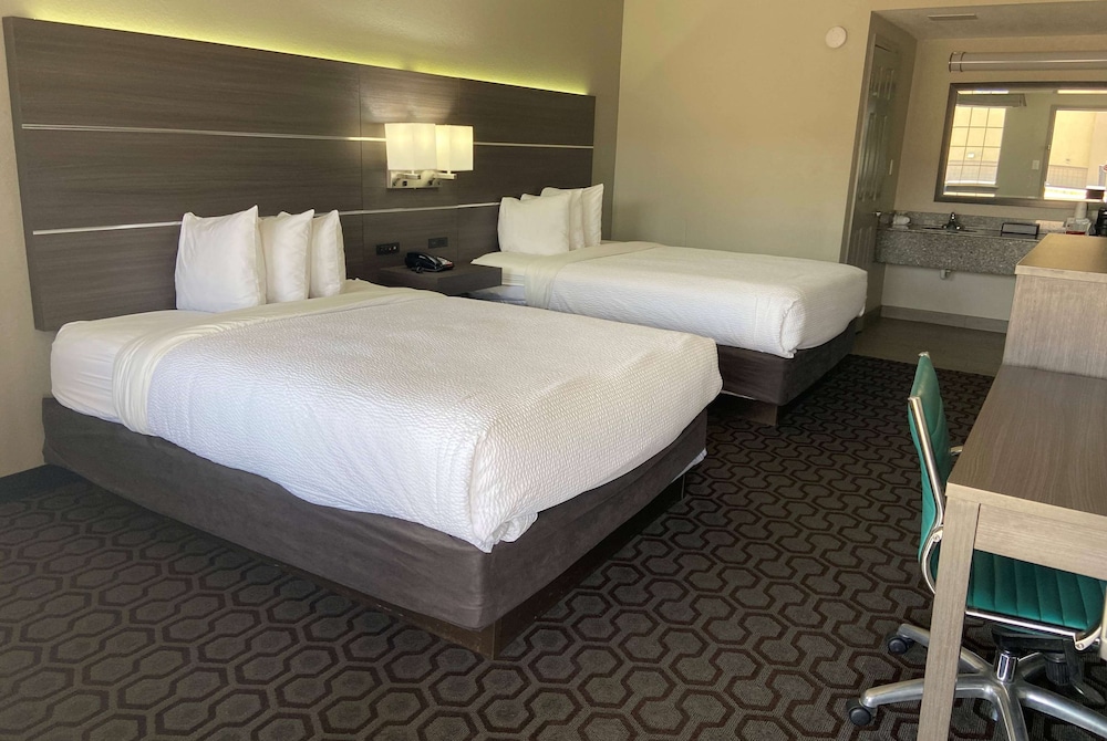 Days Inn by Wyndham Wagoner - photo 14
