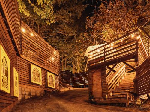 Fureai Glamping & BBQ - carbon neutral hotel in Unknown City