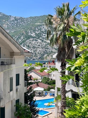 Roman Gardens Studio Apartment — 4-Star Luxury Hotel in Risan, Montenegro