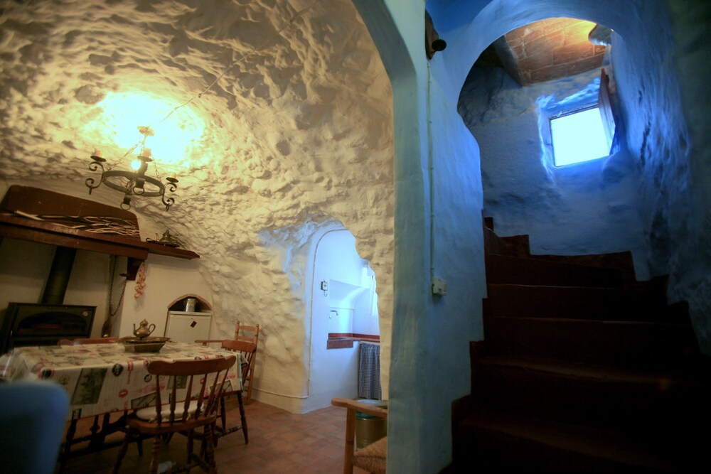 Torreta de Sant Tomàs - carbon neutral hotel in Cocentaina