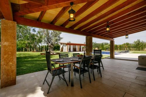 Villa Es Velar Family Suite — 4-Star Luxury Hotel in Binissalem, Spain