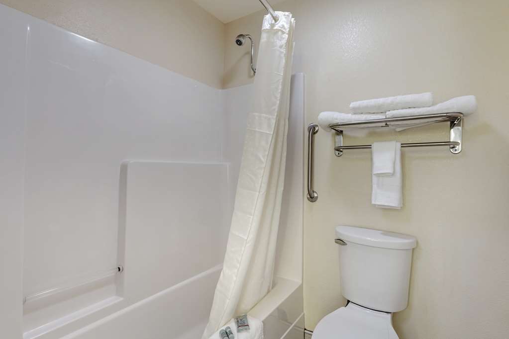 Best Western Pineywoods Inn - photo 20