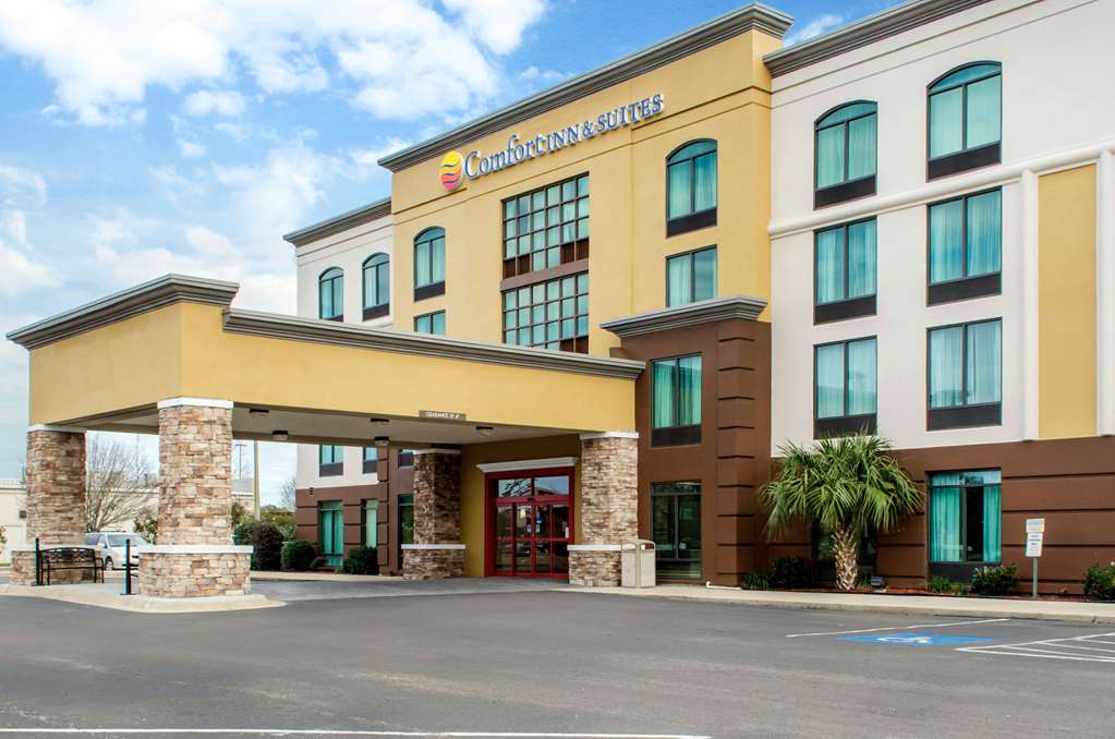 Comfort Inn & Suites Biloxi D'Iberville — hotel in D'iberville