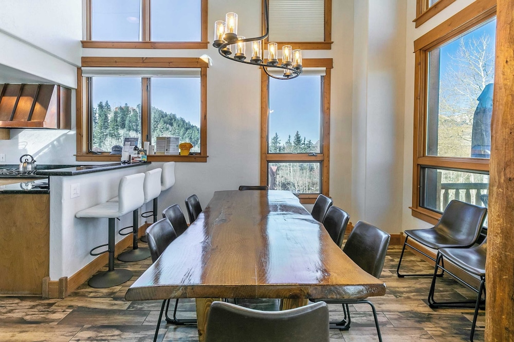 Adams Ranch Retreat by Avantstay Free Shuttle 2 Mountain Village & Telluride Ski Resort - photo 3