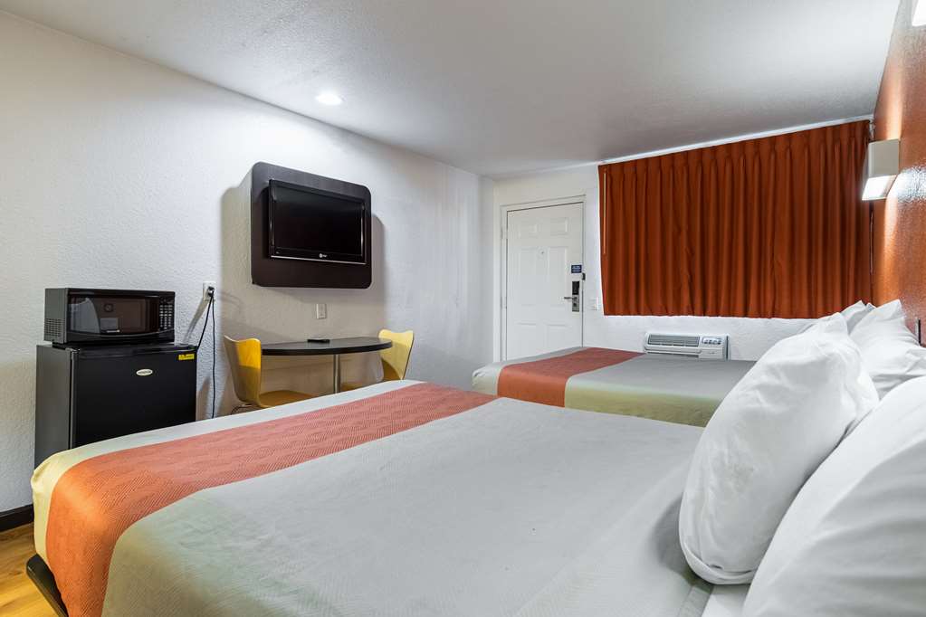 Motel6 Riverside CA UCR East - photo 17