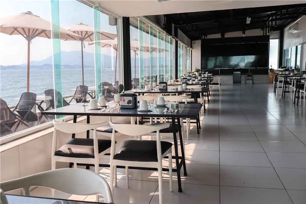 Experience the best of Mexican cuisine at our incredible restaurant!