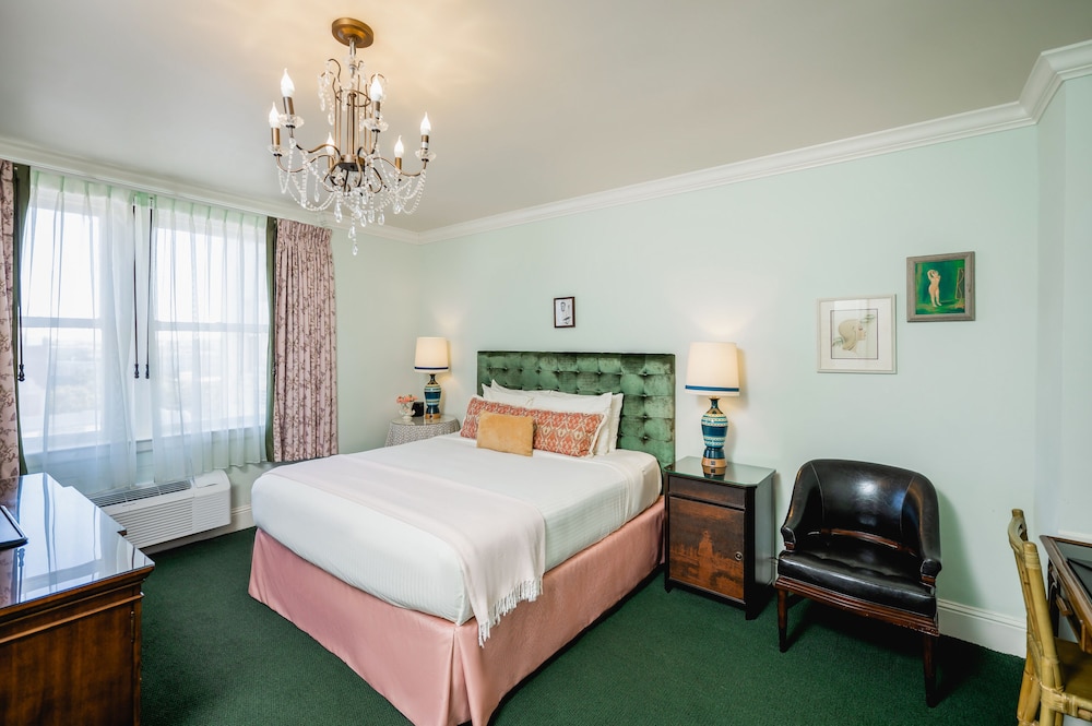 The Pontchartrain Hotel - photo 29