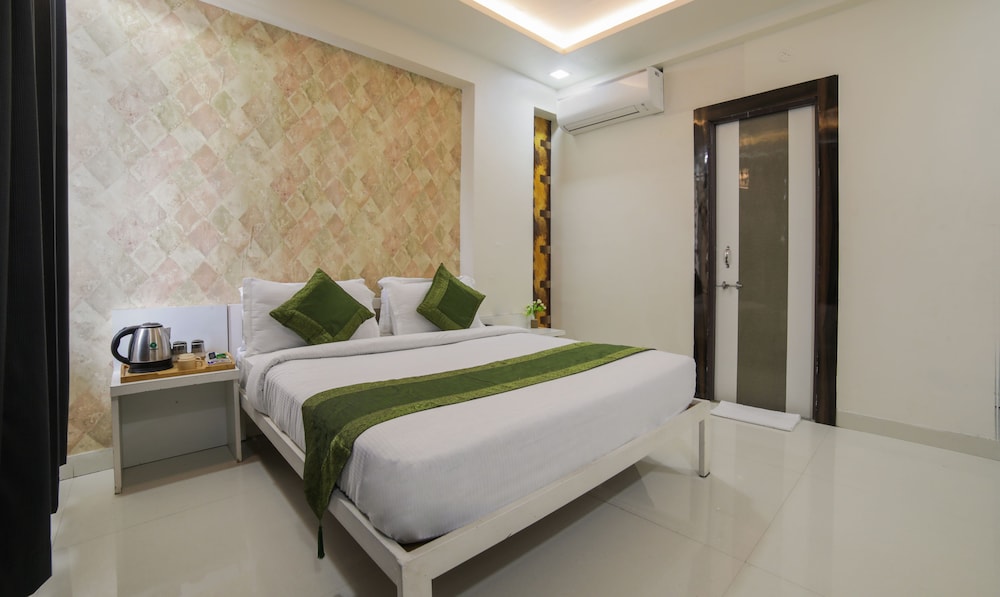 Itsy Hotels Le Clover - carbon neutral hotel in Nagpur