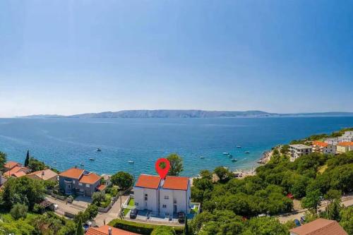 Vera Luxury Seafront Apartment — 4-Star Luxury Hotel in Novi Vinodolski, Croatia