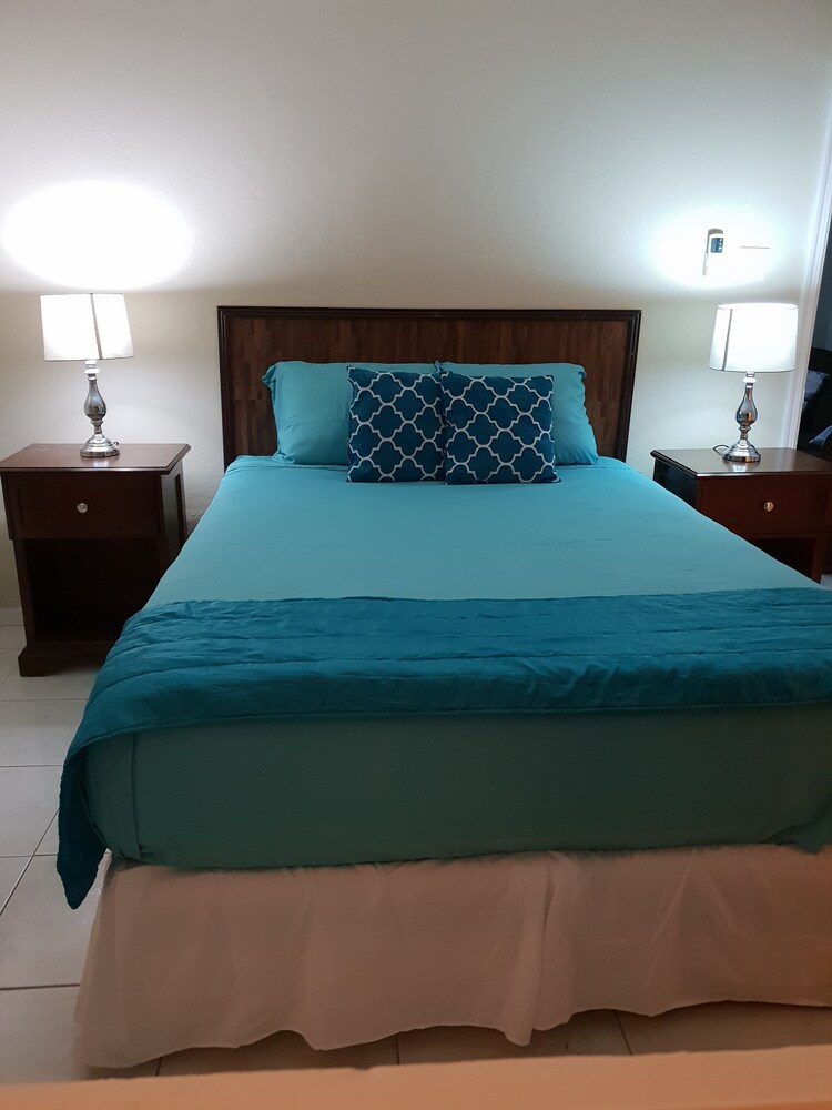 Tranquility at Blissett - carbon neutral hotel in Kingston