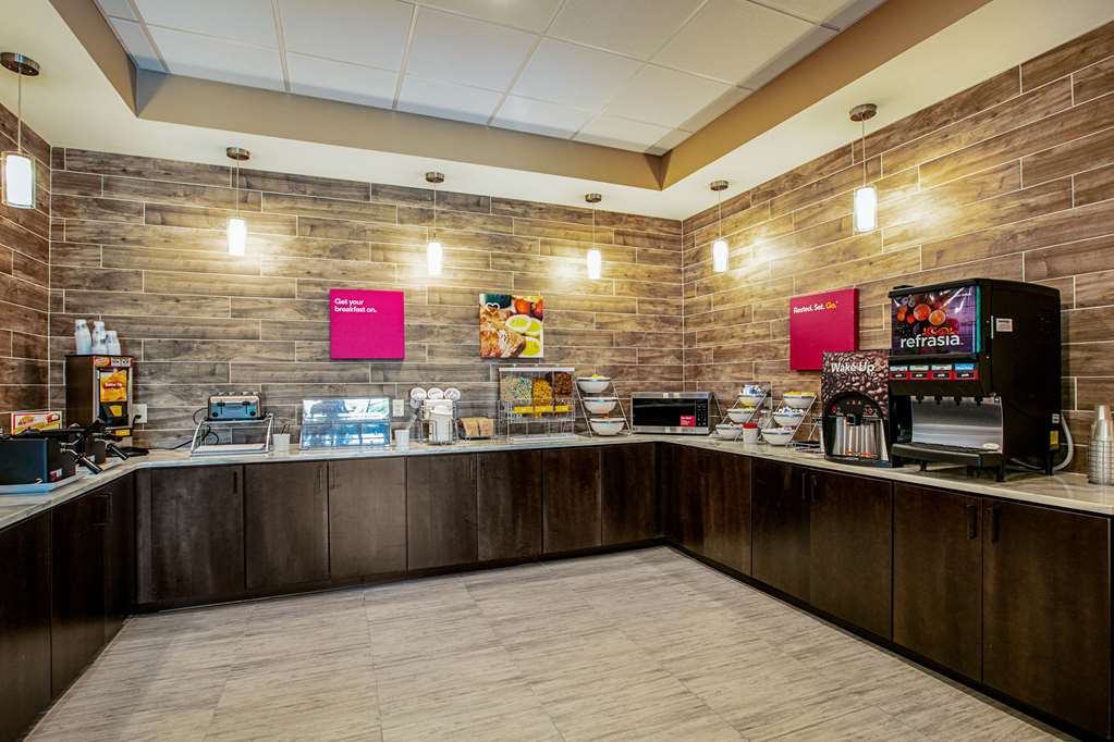 Comfort Suites Fishkill near Interstate 84 - photo 45