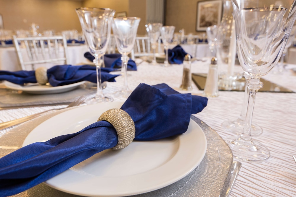 DoubleTree by Hilton Hotel Laurel - photo 44