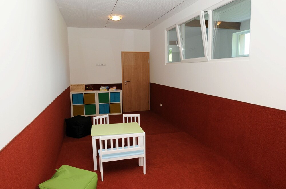 Childrens Play Area - Indoor