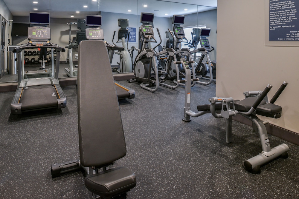 Four Points by Sheraton Mt Prospect O'Hare - photo 24