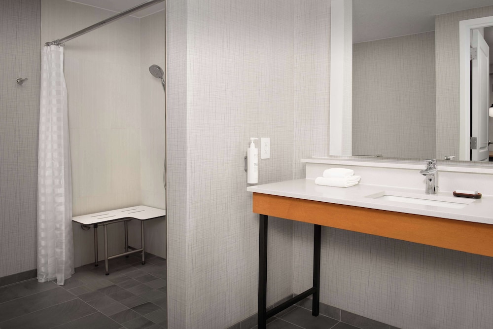 Embassy Suites La Quinta Hotel & Spa - photo 44