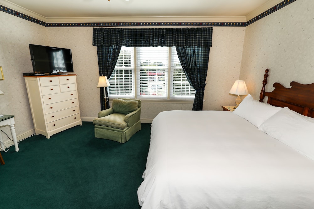 Oakmont Inn - photo 28