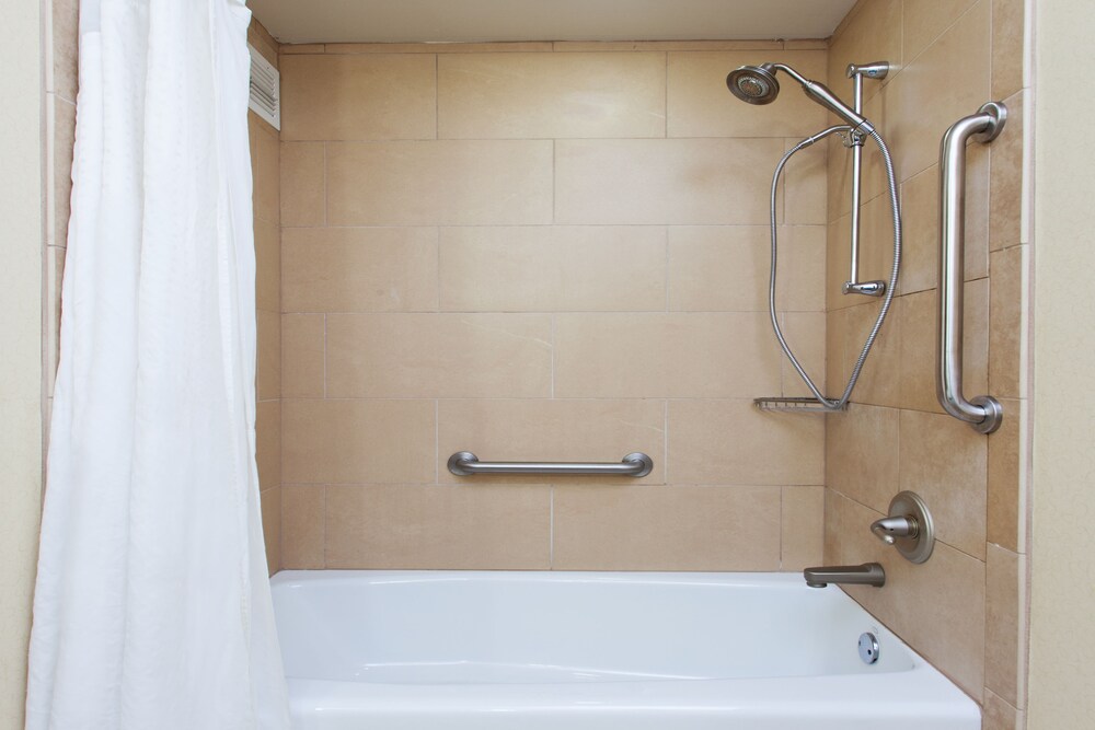 Delta Hotels by Marriott Columbia Northeast - photo 9