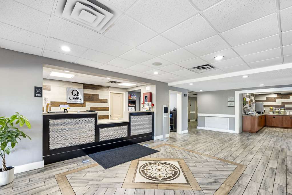 Quality Inn Clarksville Exit 11 - photo 4