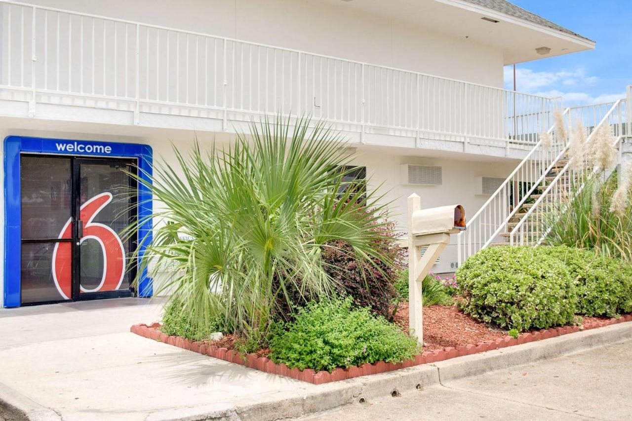 Motel 6 Gulfport - photo 4