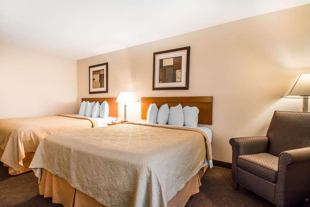 Quality Inn Morris I 80 - photo 11