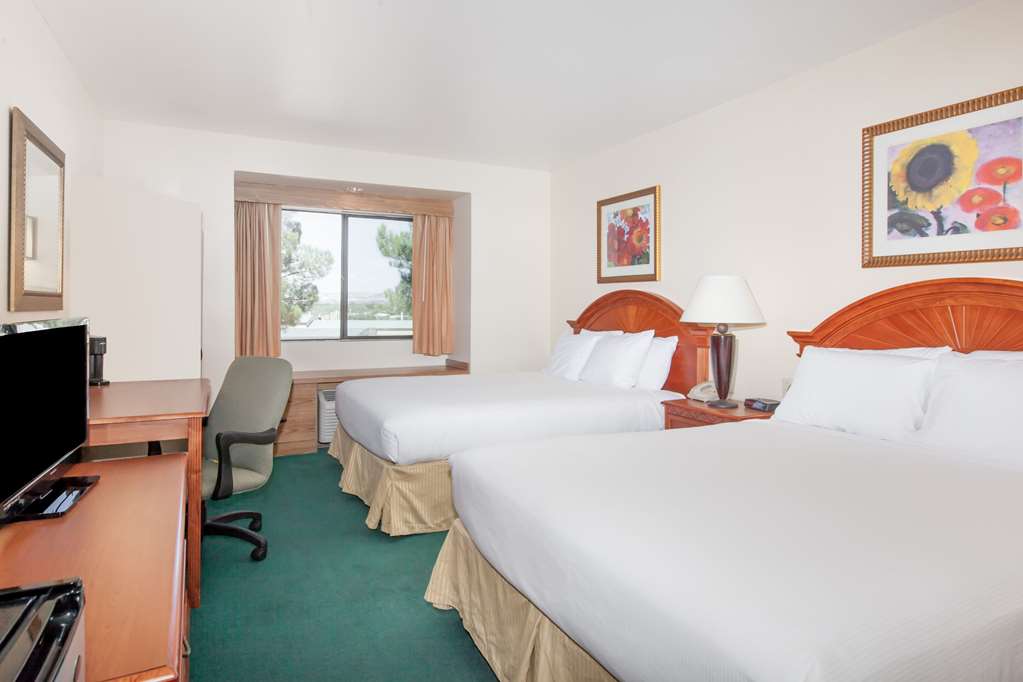 Days Inn by Wyndham Camp Verde Arizona - photo 7