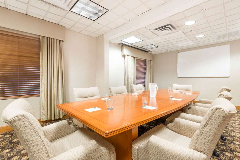 Wingate by Wyndham DFW North Irving - photo 53