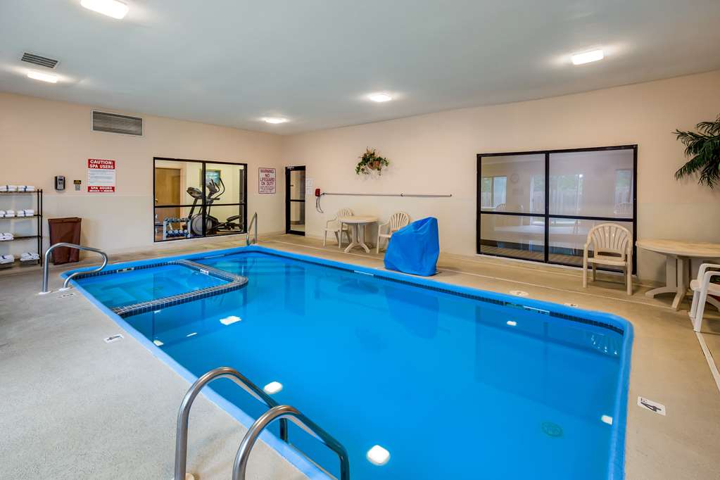 Quality Inn I 70 Near Kansas Speedway - photo 31