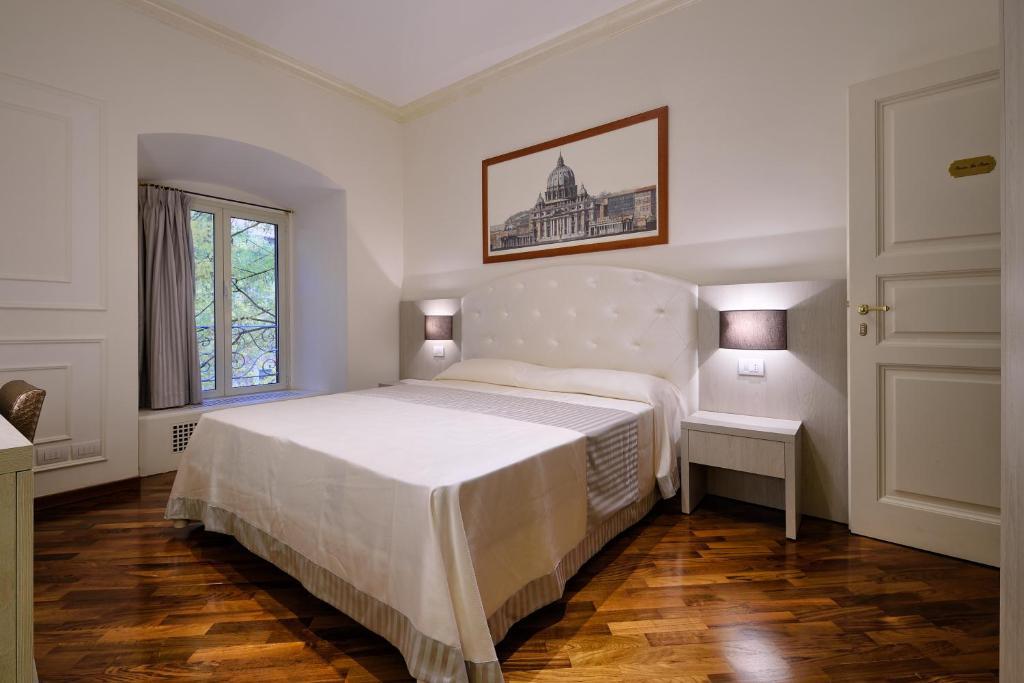 Lory House — 4-Star Luxury Hotel in Rome, Italy