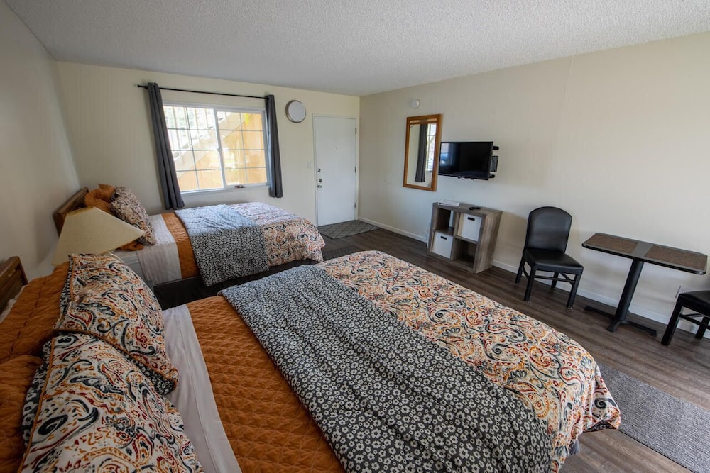Pacific City Inn - photo 11