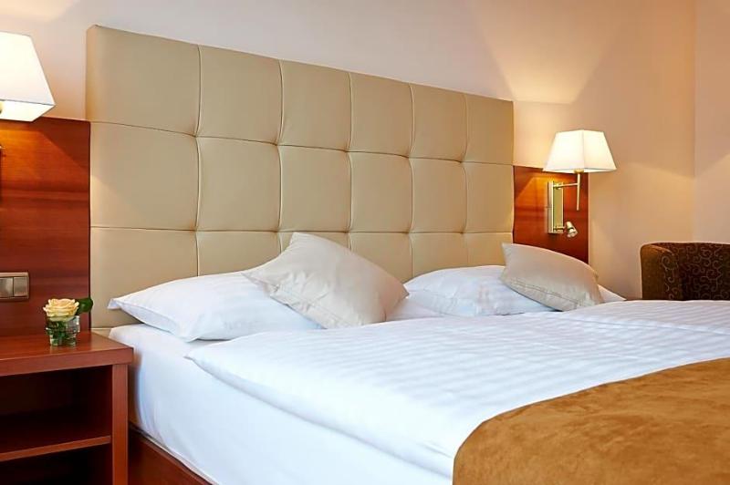 Hotel Admiral am Kurpark — Baden — photo 4