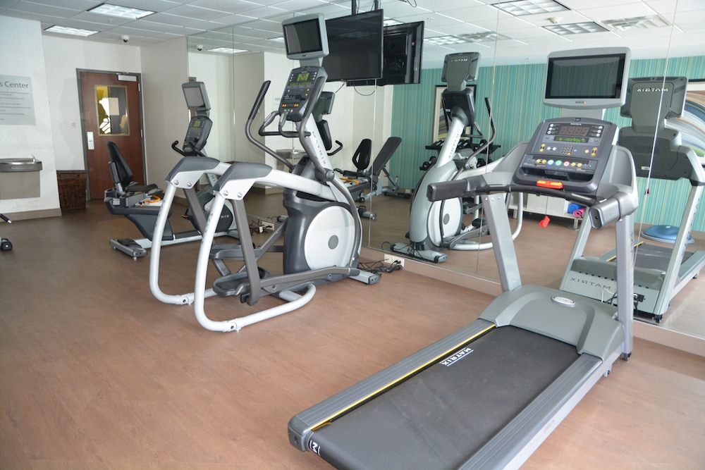Holiday Inn Express & Suites Caryville by IHG - photo 12