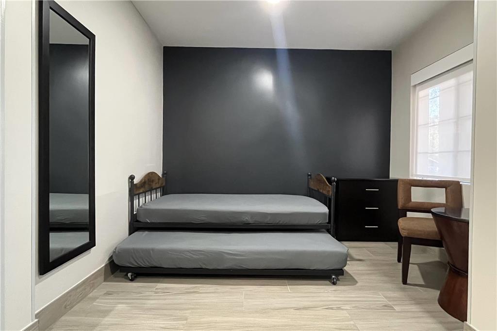 Howard Johnson by Wyndham Flagstaff University West - photo 16