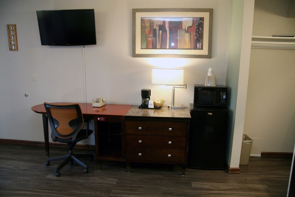 South T Motel - photo 44