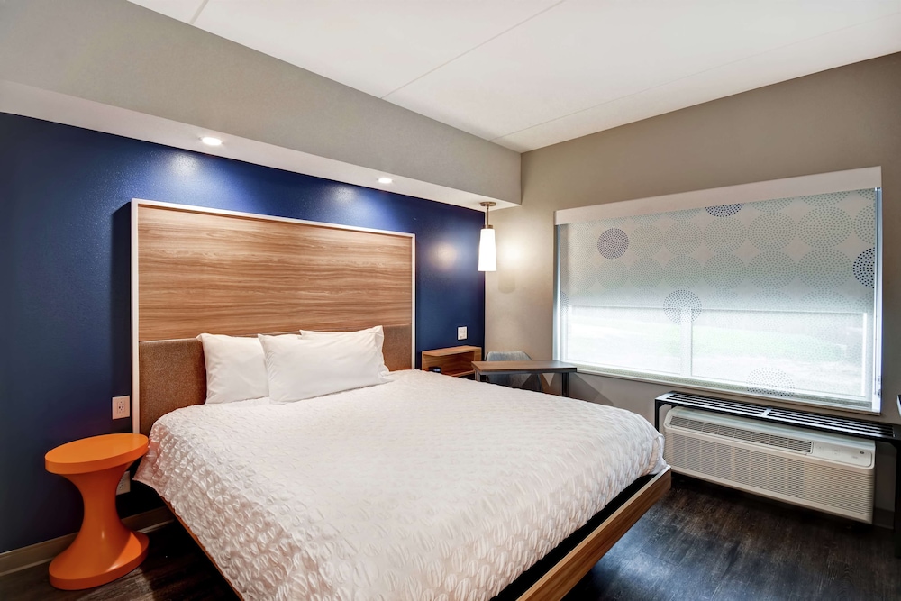 Tru by Hilton Raleigh Durham Airport - photo 7