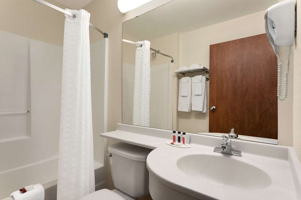 Microtel Inn & Suites by Wyndham Inver Grove Heights Minneap - photo 24